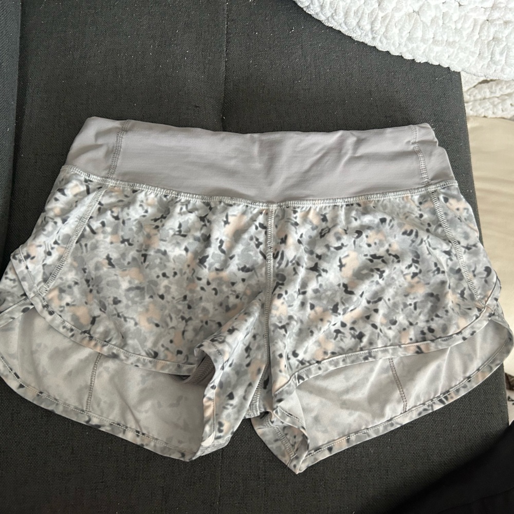 LULULEMON HOTTIE HOT SHORTS